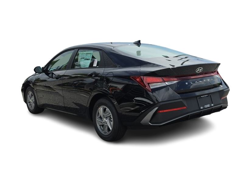 Thumbnail: 2026 Hyundai Elantra - 4
