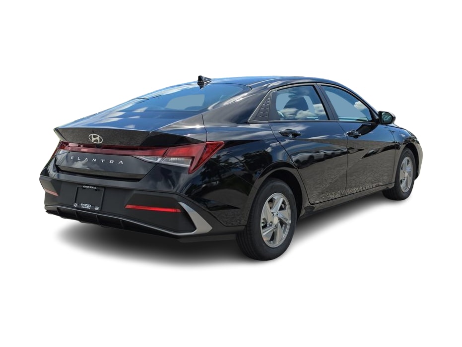 Thumbnail: 2026 Hyundai Elantra - 18