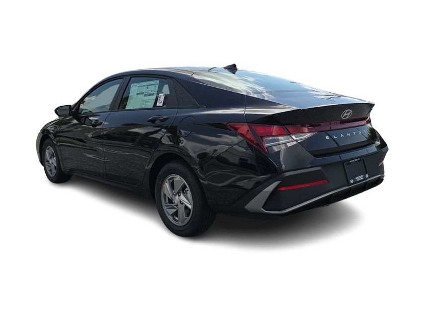 Thumbnail: 2026 Hyundai Elantra - 4