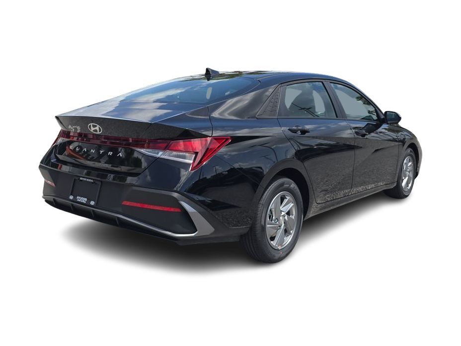 Thumbnail: 2026 Hyundai Elantra - 18