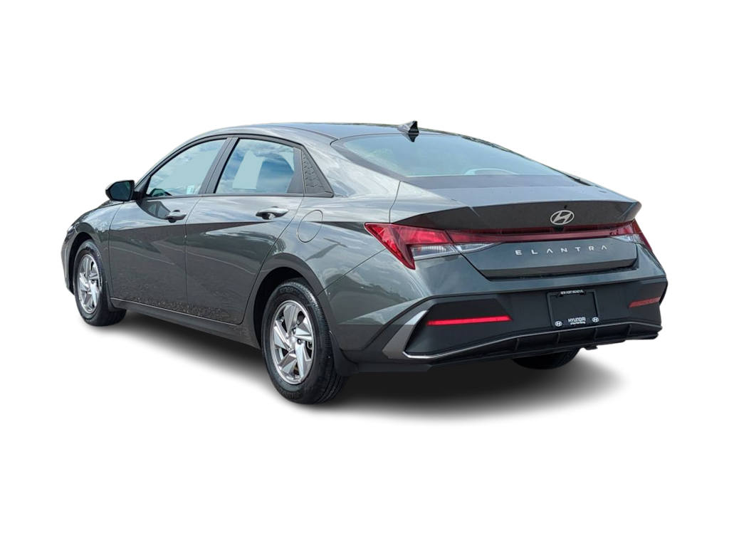 Thumbnail: 2025 Hyundai Elantra - 4