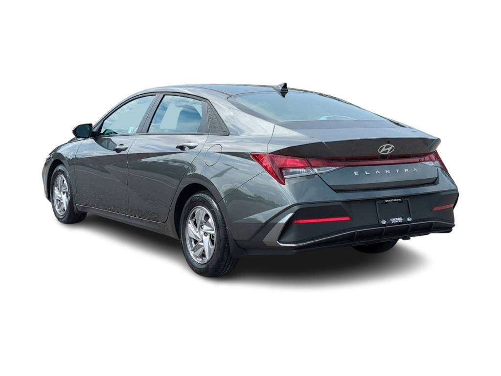 Thumbnail: 2025 Hyundai Elantra - 4