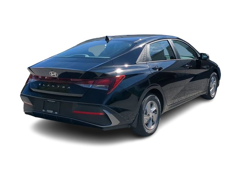 Thumbnail: 2026 Hyundai Elantra - 18