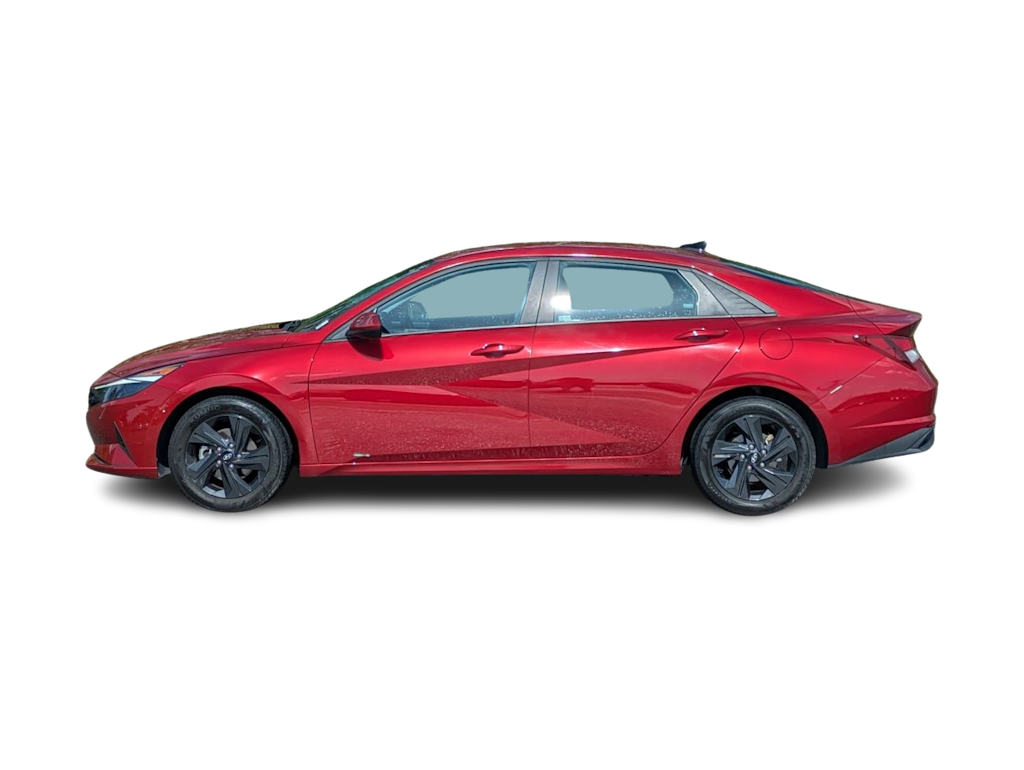 Thumbnail: 2023 Hyundai Elantra - 3