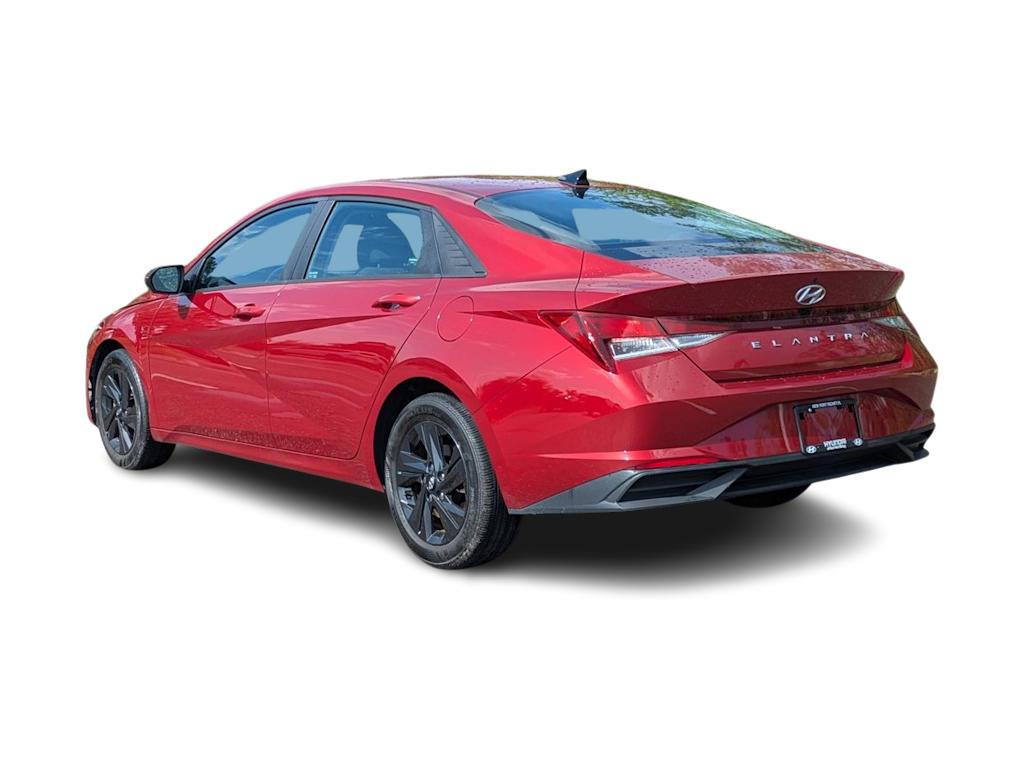 Thumbnail: 2023 Hyundai Elantra - 4