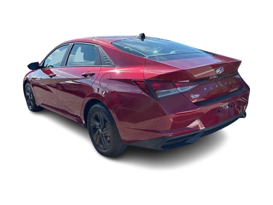 Thumbnail: 2023 Hyundai Elantra - 3
