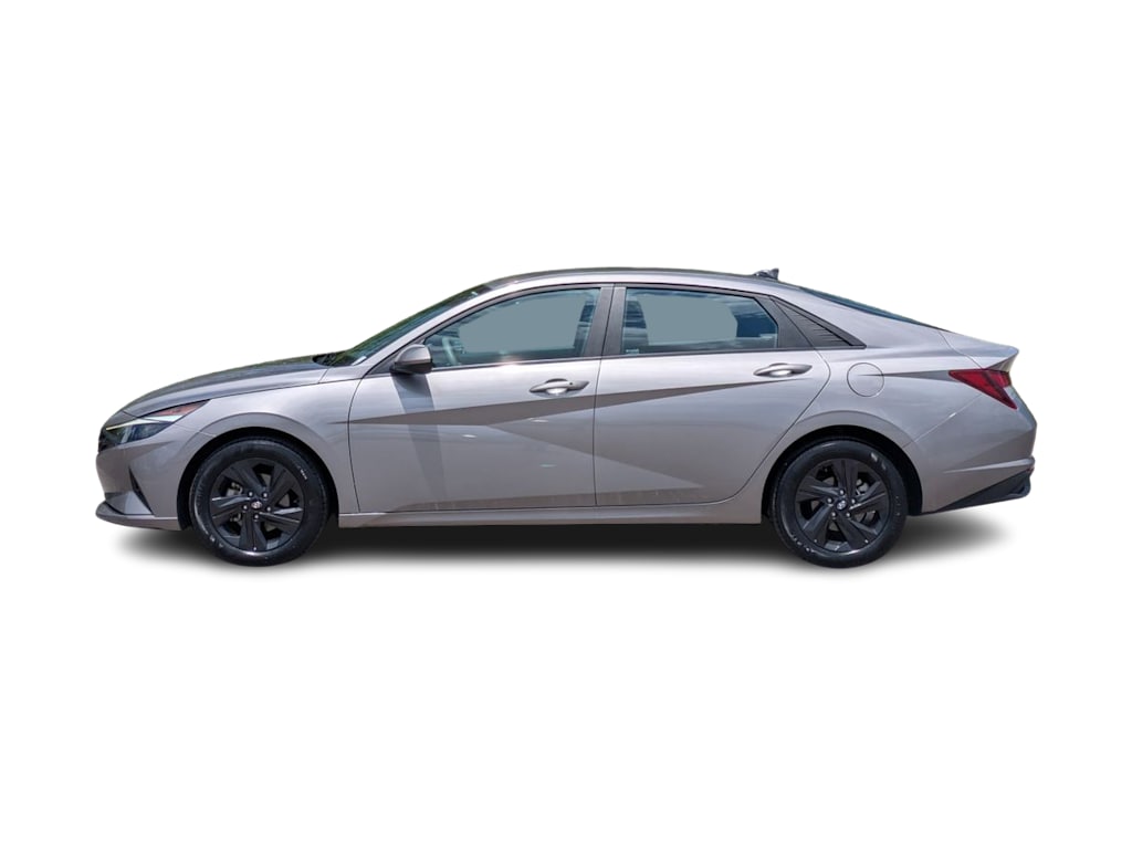Thumbnail: 2023 Hyundai Elantra - 3