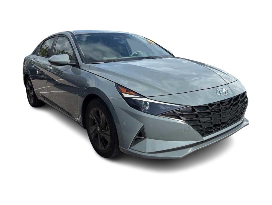 Thumbnail: 2022 Hyundai Elantra - 10