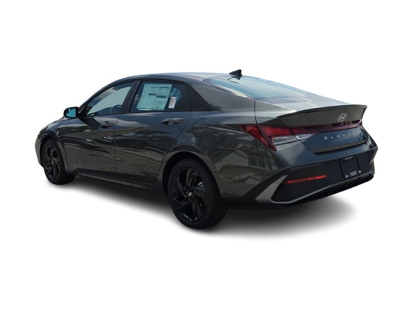Thumbnail: 2026 Hyundai Elantra - 4