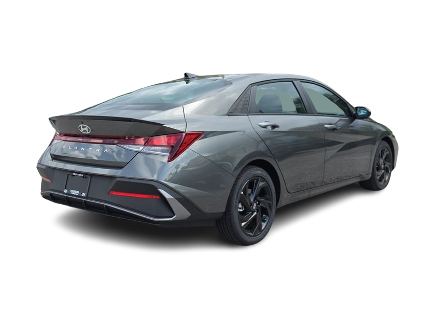Thumbnail: 2026 Hyundai Elantra - 18