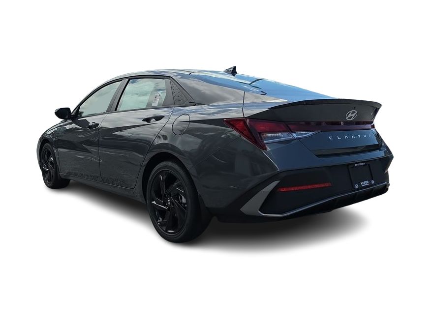 Thumbnail: 2026 Hyundai Elantra - 4