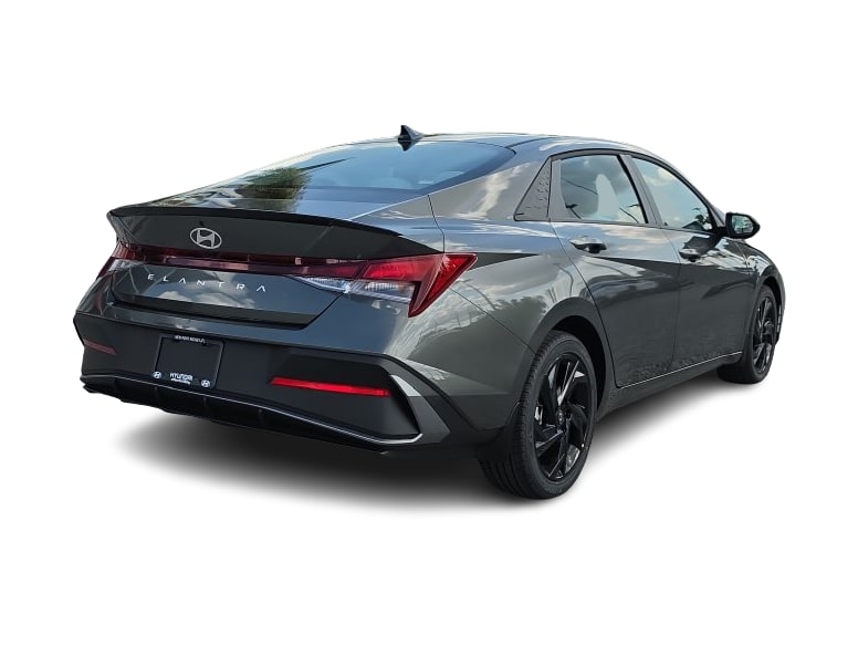 Thumbnail: 2026 Hyundai Elantra - 18