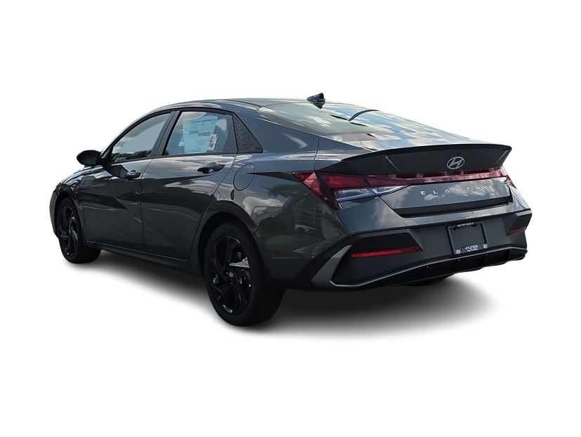 Thumbnail: 2026 Hyundai Elantra - 4