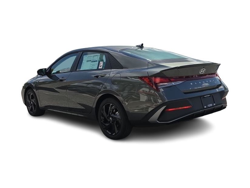 Thumbnail: 2026 Hyundai Elantra - 4