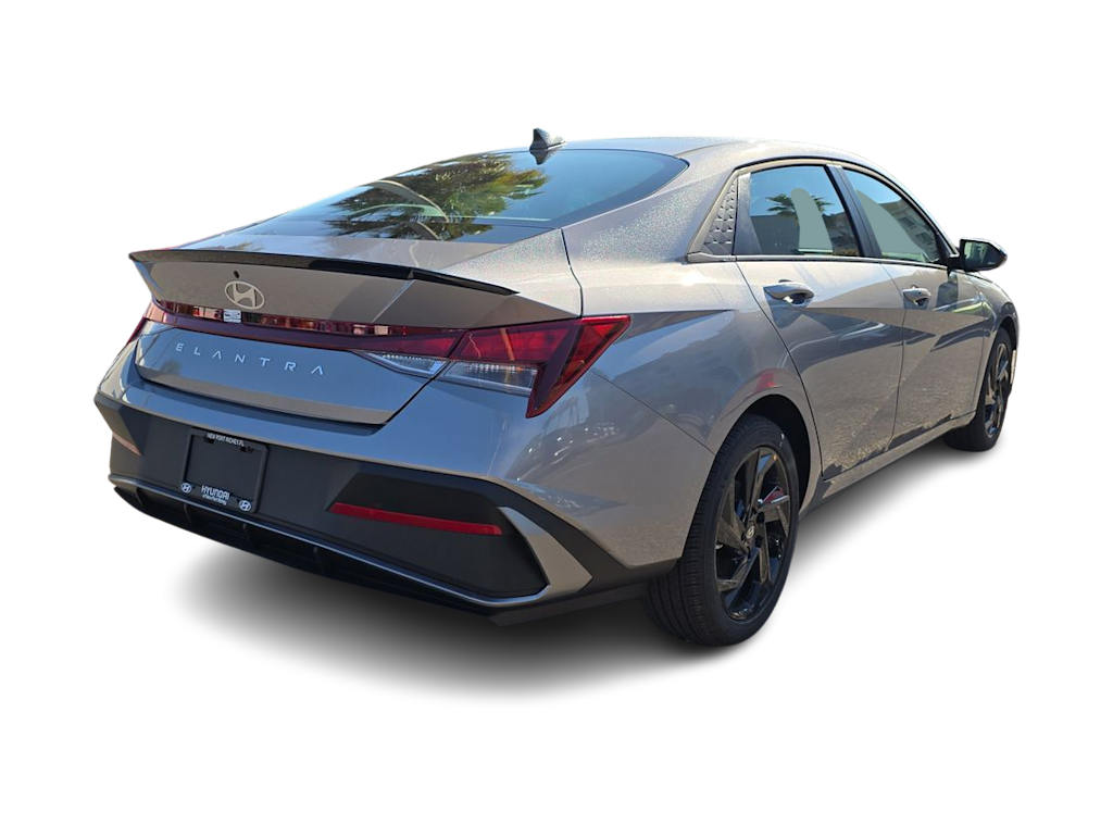 Thumbnail: 2026 Hyundai Elantra - 18