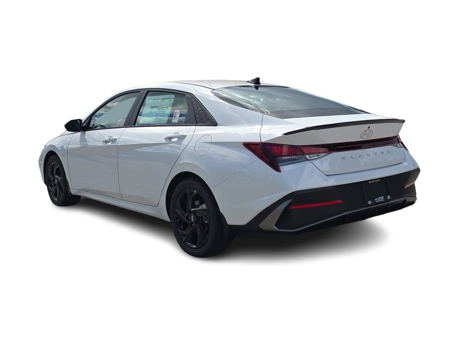 Thumbnail: 2026 Hyundai Elantra - 4