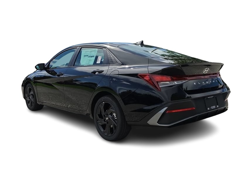 Thumbnail: 2026 Hyundai Elantra - 4