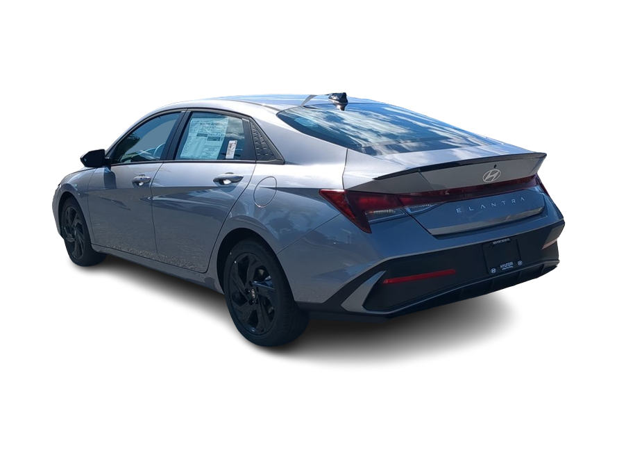Thumbnail: 2026 Hyundai Elantra - 4