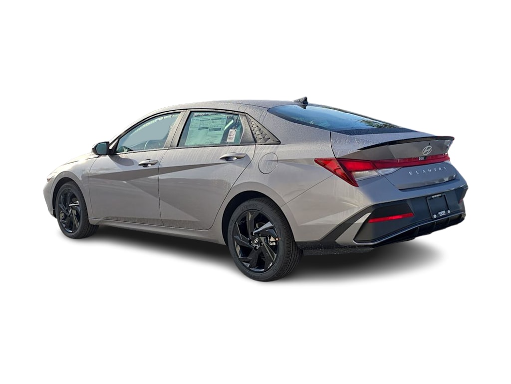 Thumbnail: 2026 Hyundai Elantra - 4