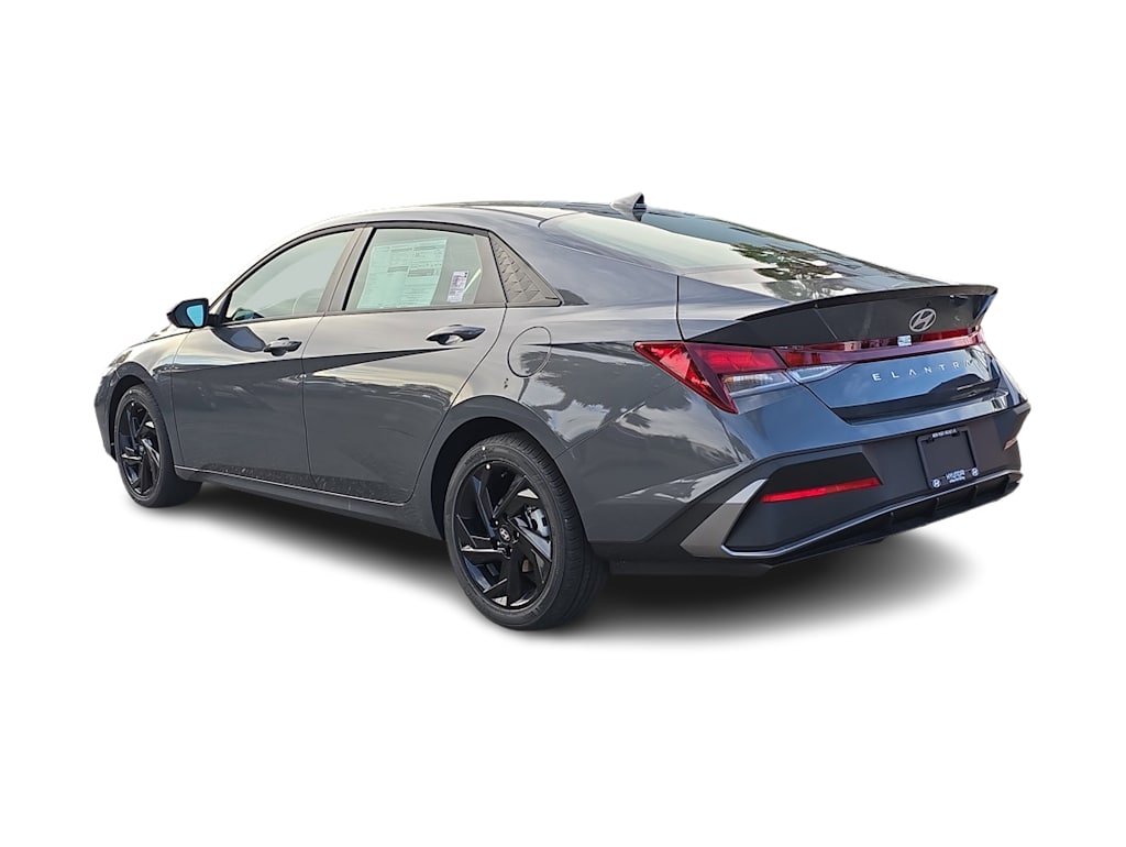 Thumbnail: 2026 Hyundai Elantra - 4