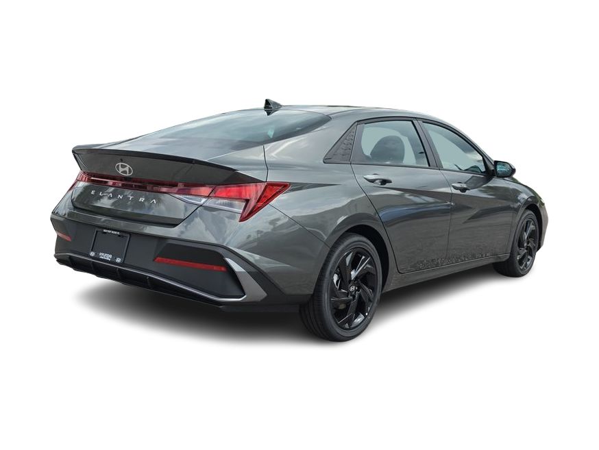Thumbnail: 2026 Hyundai Elantra - 18