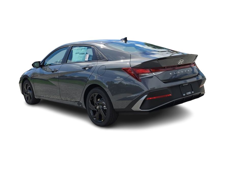 Thumbnail: 2026 Hyundai Elantra - 4