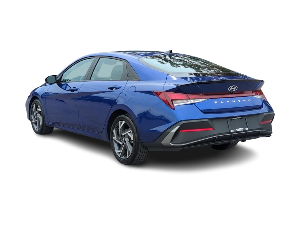 Thumbnail: 2025 Hyundai Elantra - 4
