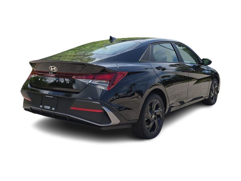 Thumbnail: 2026 Hyundai Elantra - 18