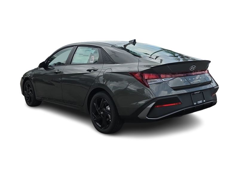 Thumbnail: 2026 Hyundai Elantra - 4