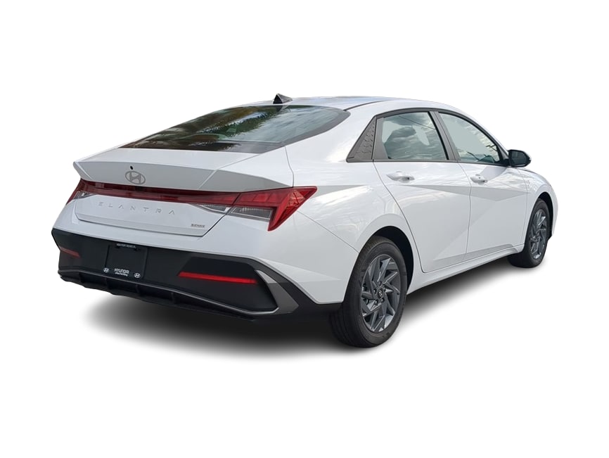Thumbnail: 2026 Hyundai Elantra - 18
