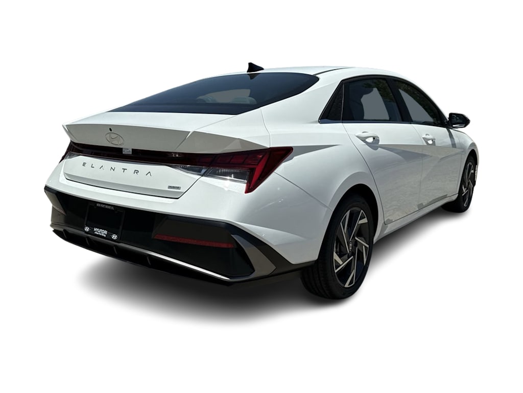 Thumbnail: 2025 Hyundai Elantra - 16