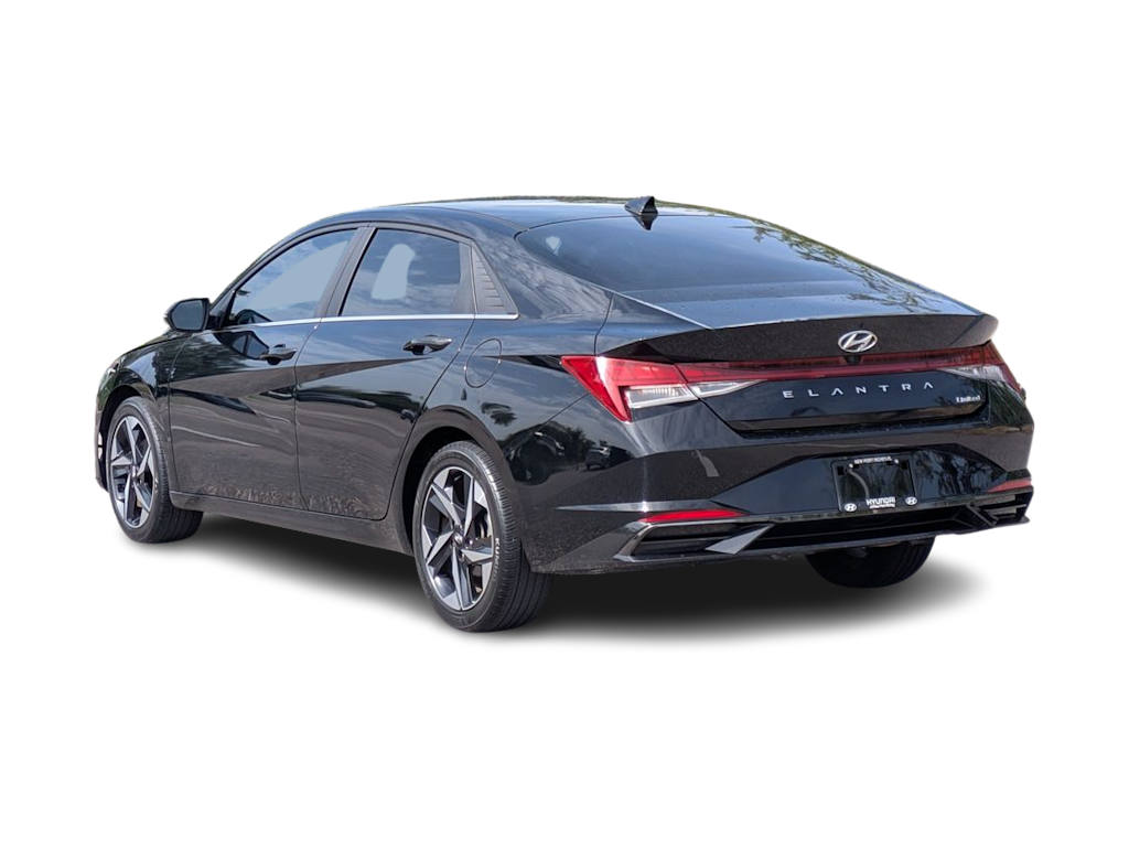 Thumbnail: 2023 Hyundai Elantra - 4