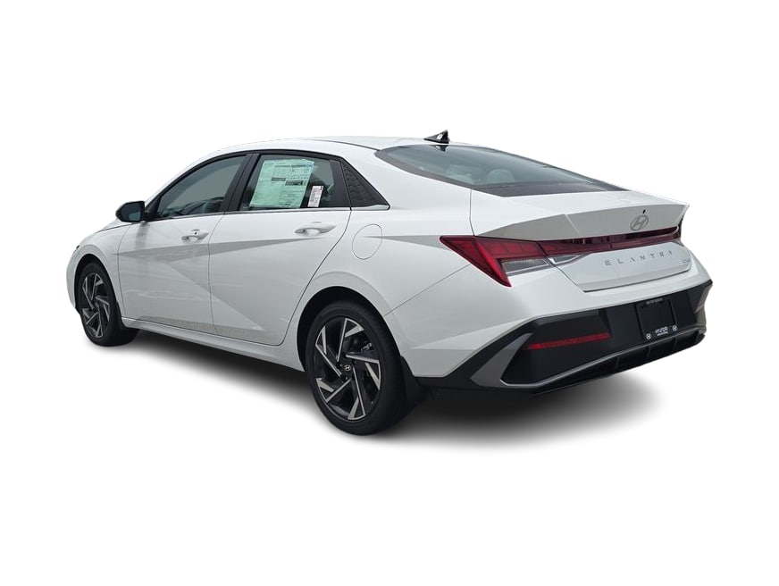 Thumbnail: 2026 Hyundai Elantra - 4