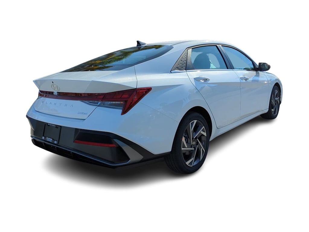 Thumbnail: 2026 Hyundai Elantra - 18