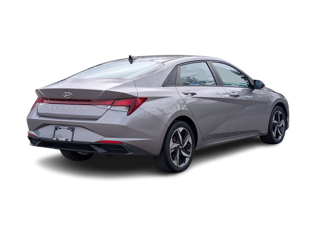 Thumbnail: 2023 Hyundai Elantra - 19