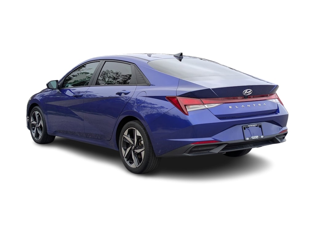 Thumbnail: 2023 Hyundai Elantra - 4