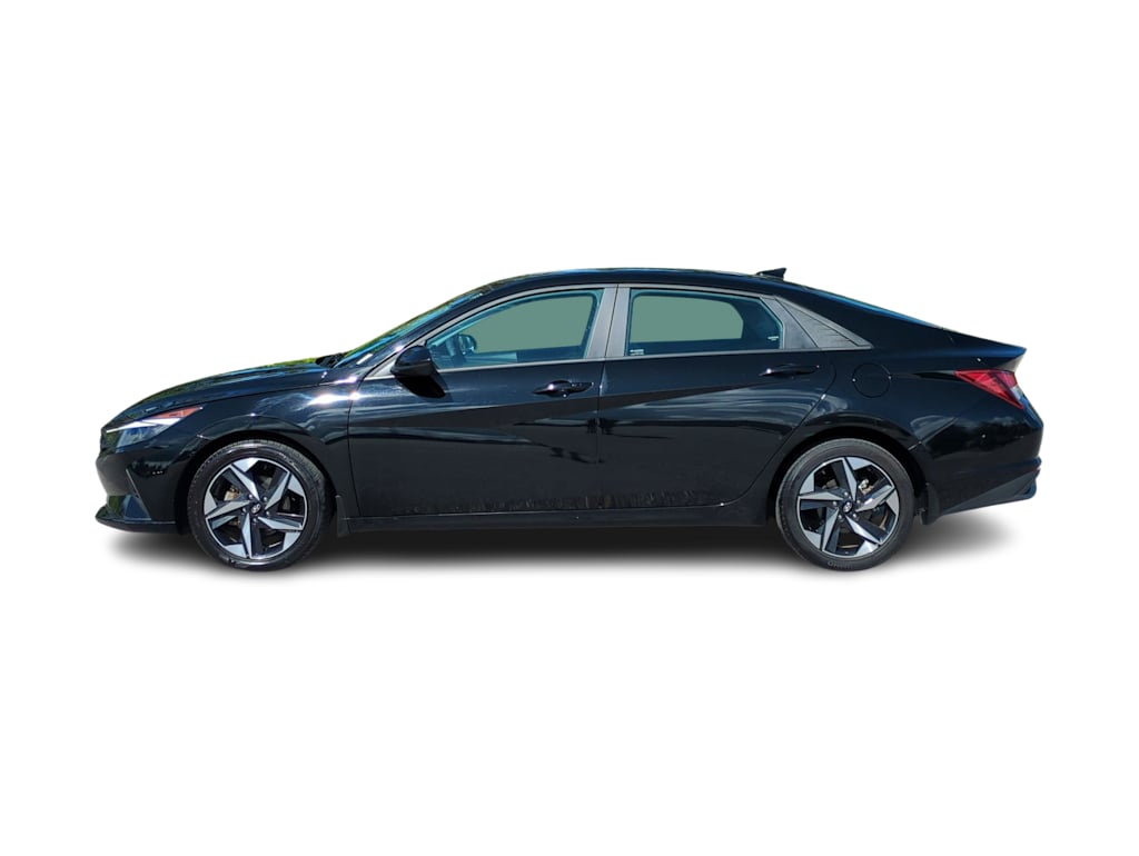 Thumbnail: 2023 Hyundai Elantra - 3