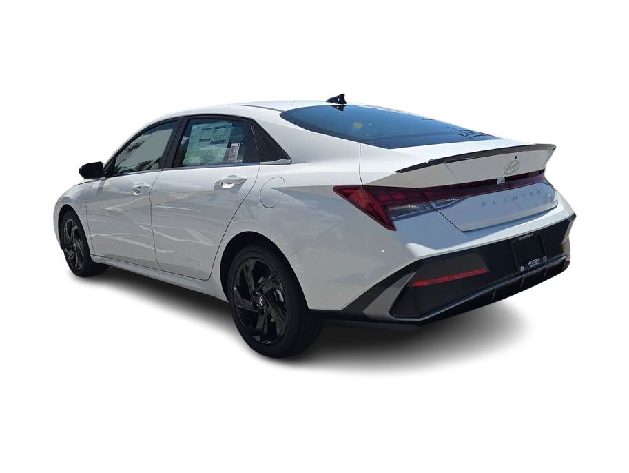 Thumbnail: 2026 Hyundai Elantra - 4
