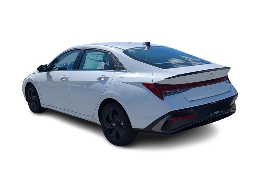 Thumbnail: 2026 Hyundai Elantra - 4