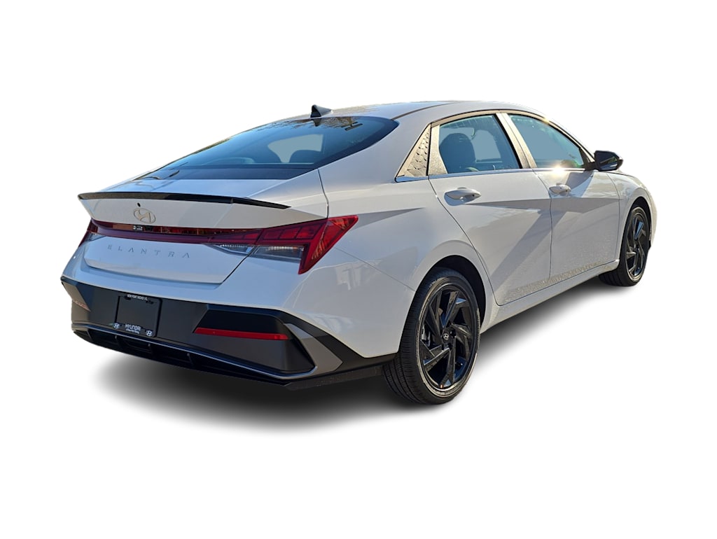 Thumbnail: 2026 Hyundai Elantra - 18