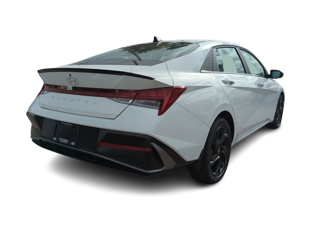 Thumbnail: 2026 Hyundai Elantra - 18