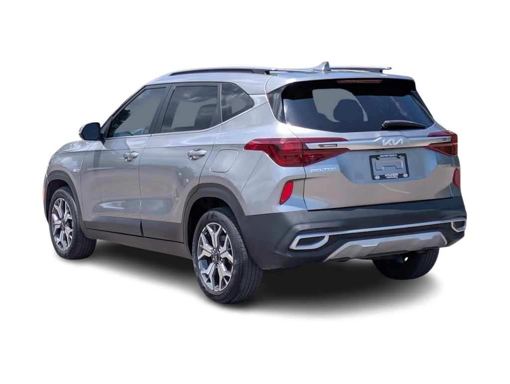Thumbnail: 2023 Kia Seltos - 4