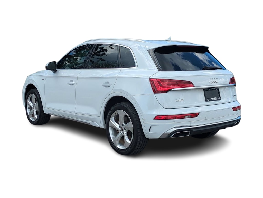 Thumbnail: 2022 Audi Q5 - 4