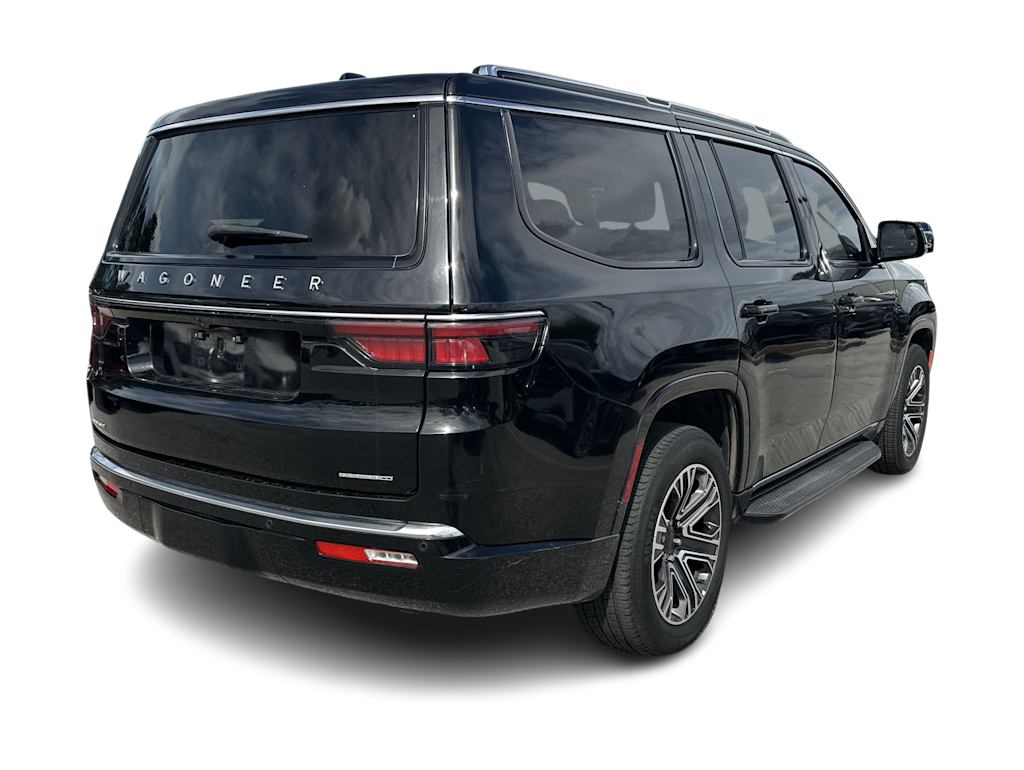 Thumbnail: 2023 Jeep Wagoneer - 18