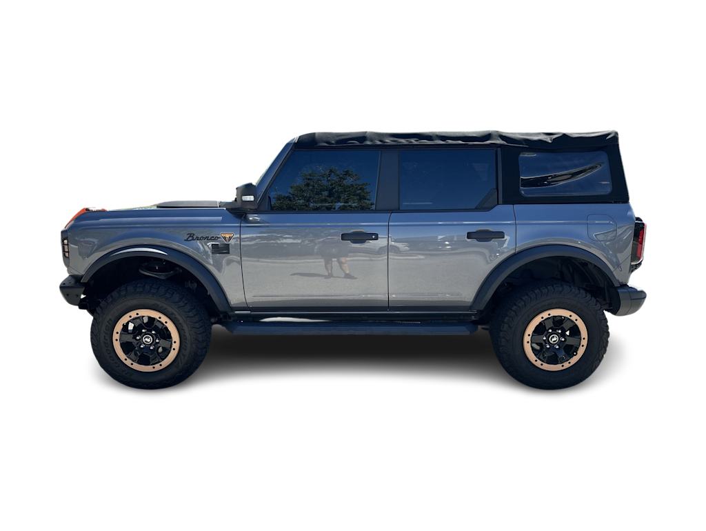 Thumbnail: 2022 Ford Bronco - 3