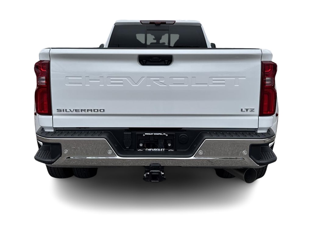 2025 Chevrolet Silverado 3500 LTZ 18