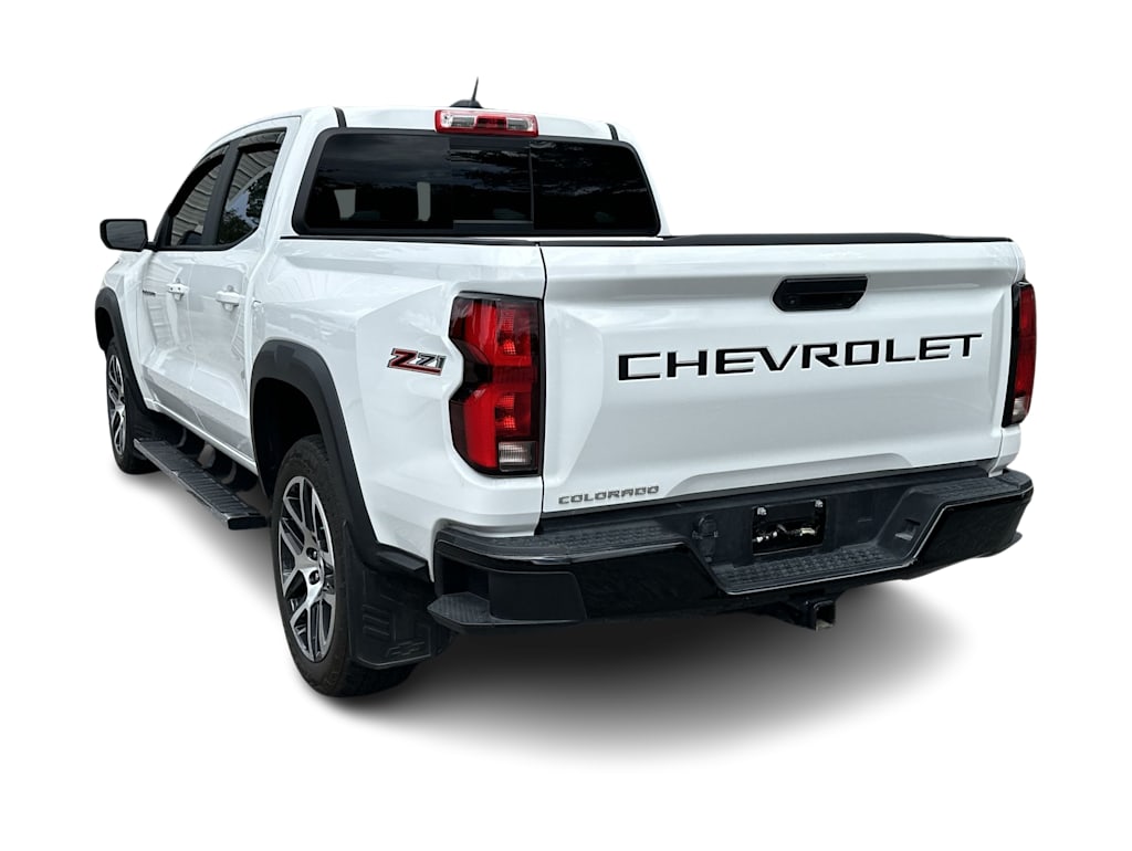 Thumbnail: 2023 Chevrolet Colorado - 4