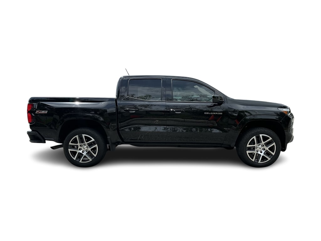 Thumbnail: 2024 Chevrolet Colorado - 19
