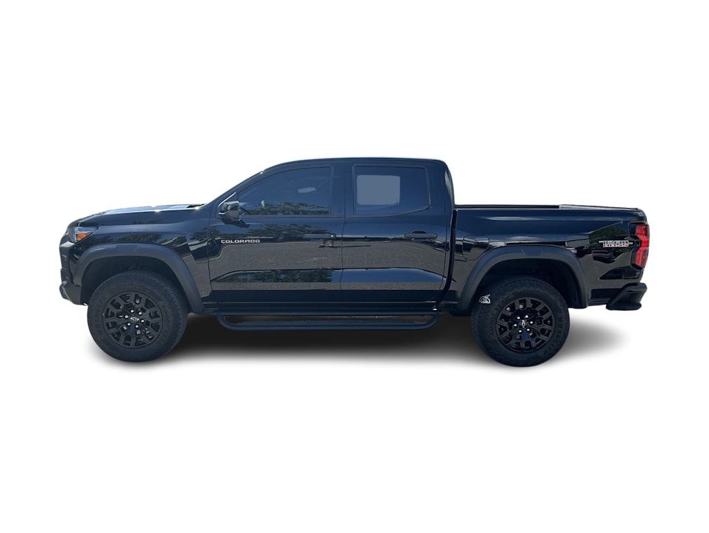 Thumbnail: 2024 Chevrolet Colorado - 3