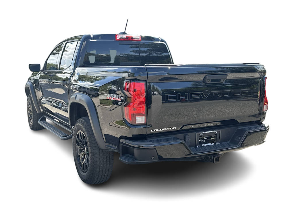 Thumbnail: 2024 Chevrolet Colorado - 4